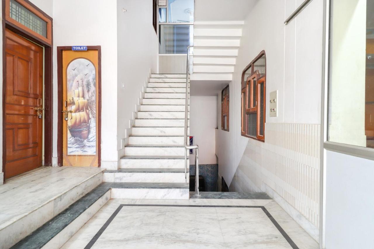 מלון לקנאו Spot On 70311 Rangoli Palace מראה חיצוני תמונה